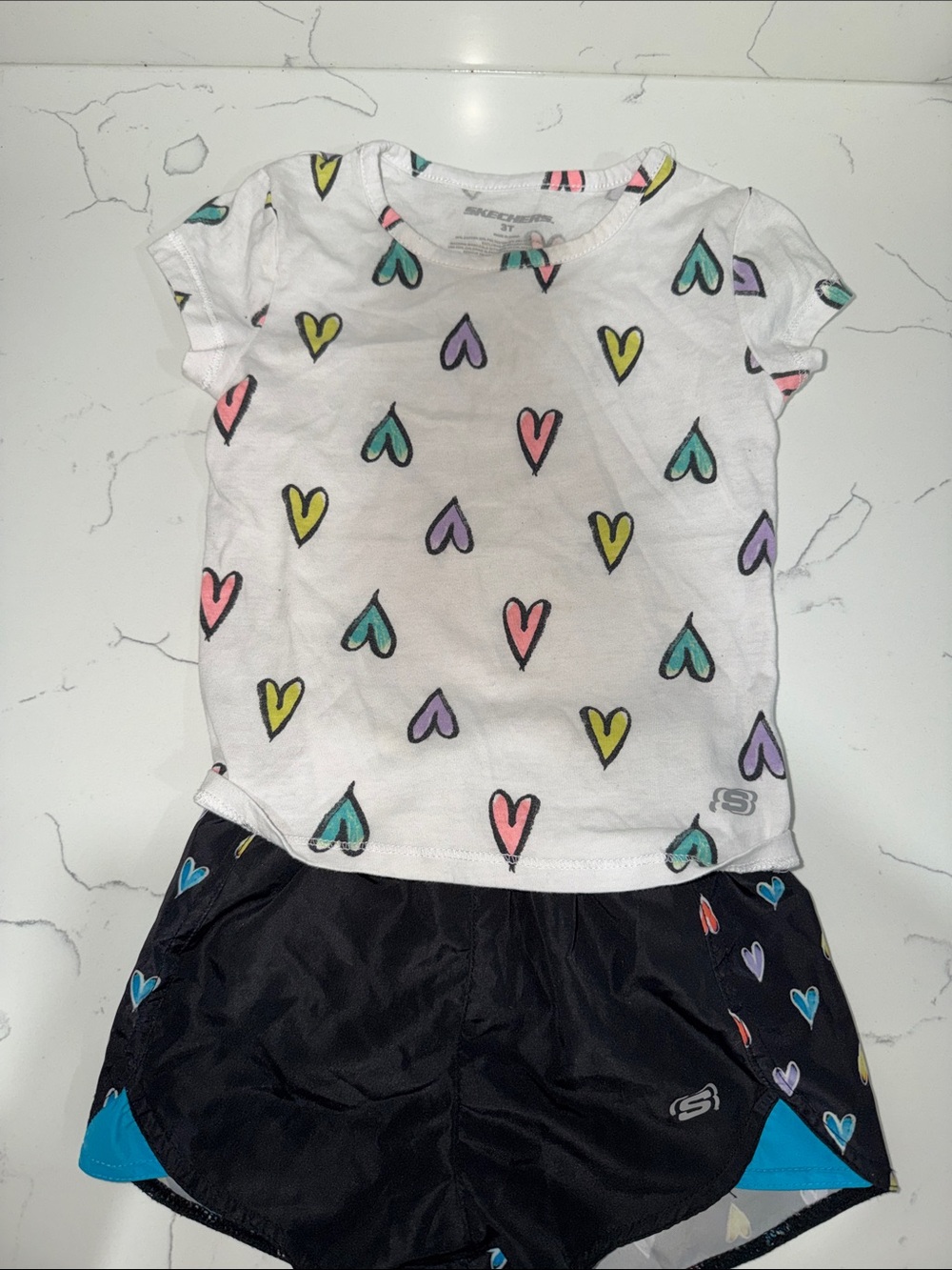Skechers White Heart Print Short Sleeve Tee - Multicolor Hearts